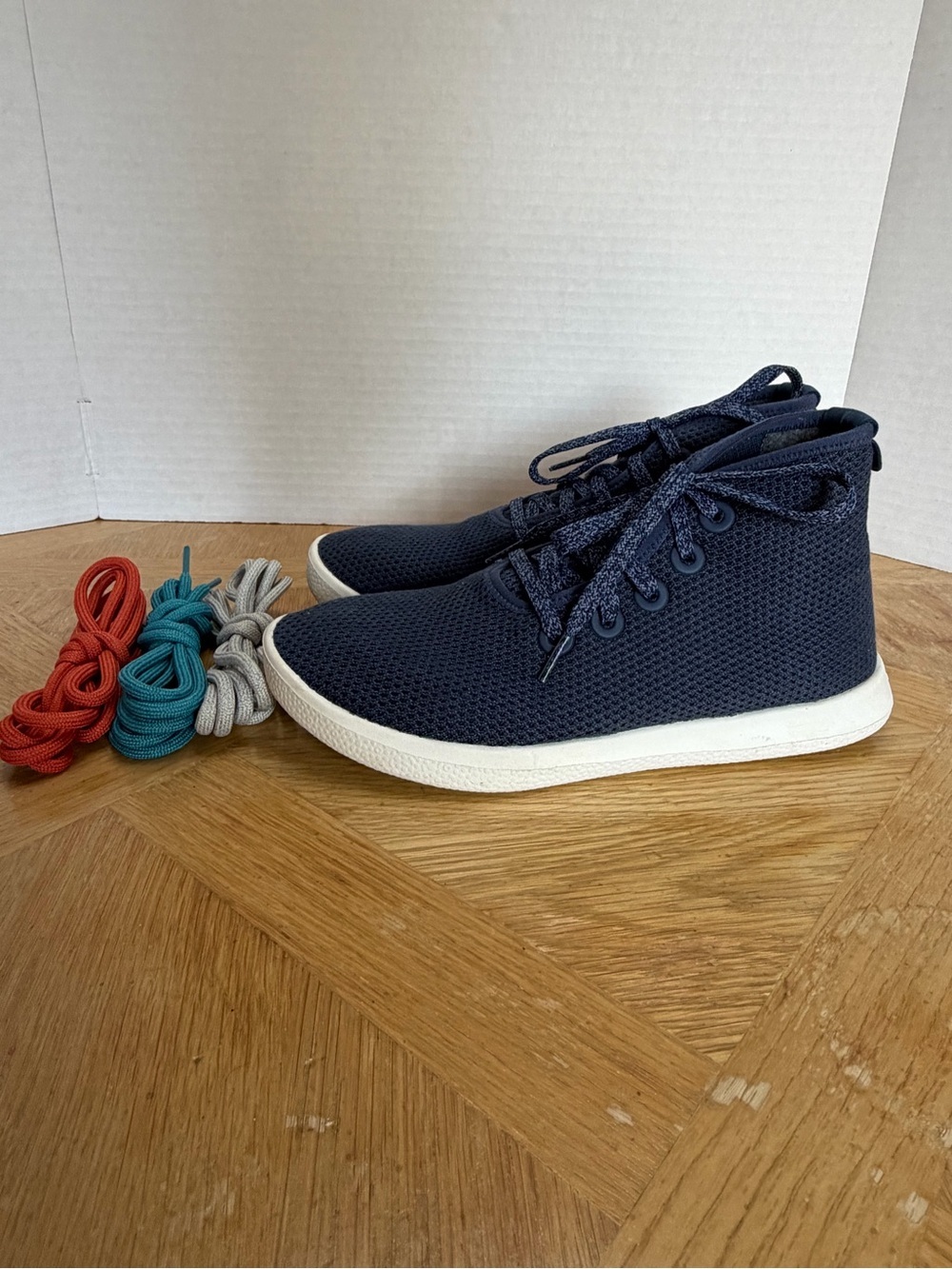 allbirds Women’s Navy High-Top Knit Sneakers with White Sole Size 8